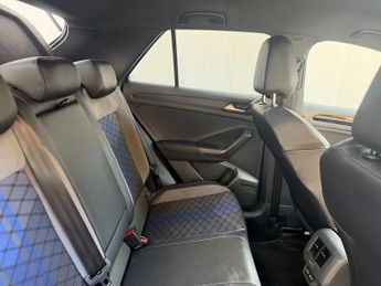 Volkswagen T-Roc 2.0 TSI R SUV 5dr Petrol DSG 4Motion Euro 6 (s/s) (300 ps)
