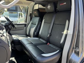 Volkswagen Transporter T6 T30 150 DSG SWB Highline