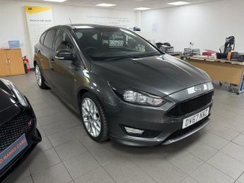 Ford Focus T EcoBoost ST-Line
