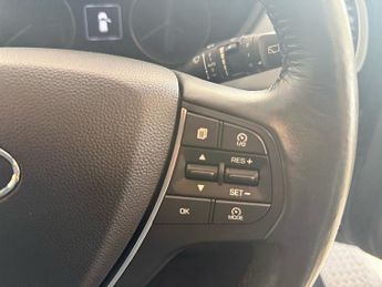 Hyundai i20 1.4 Premium SE Hatchback 5dr Petrol Auto Euro 6 (100 ps)
