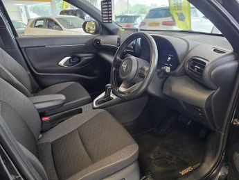 Toyota Yaris Cross 1.5 VVT-h Design SUV 5dr Petrol Hybrid E-CVT Euro 6 (s/s) (116 p