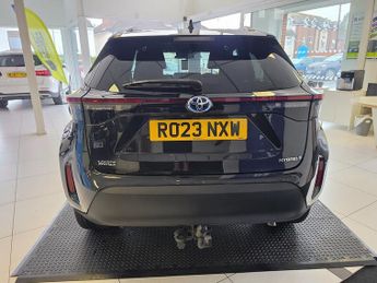 Toyota Yaris Cross 1.5 VVT-h Design SUV 5dr Petrol Hybrid E-CVT Euro 6 (s/s) (116 p