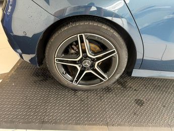 Mercedes-Benz A Class 1.3 A180 AMG Line Edition (Executive) Hatchback 5dr Petrol 7G-DC