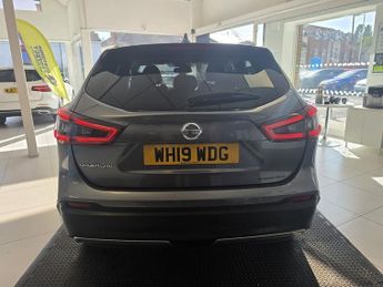 Nissan Qashqai 1.3 DIG-T Tekna SUV 5dr Petrol DCT Auto Euro 6 (s/s) (160 ps)