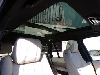 Land Rover Range Rover SD V8 Vogue SE