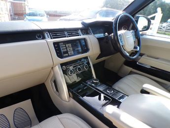 Land Rover Range Rover SD V8 Vogue SE