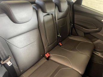 Ford Focus T EcoBoost Titanium