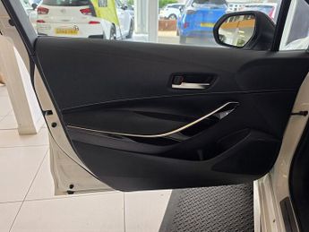 Toyota Corolla 2.0 VVT-h GPF GR SPORT Touring Sports 5dr Petrol Hybrid CVT Euro