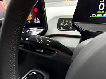 Volkswagen ID.3 Pro Performance 58kWh Family Hatchback 5dr Electric Auto (204 ps