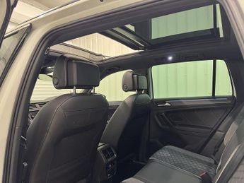 Volkswagen Tiguan 1.5 TSI R-Line DSG Euro 6 (s/s) 5dr