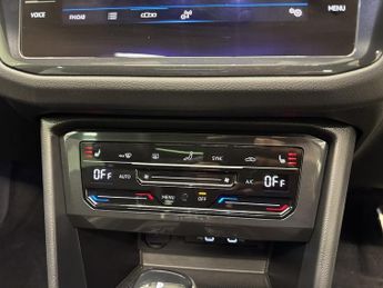 Volkswagen Tiguan 1.5 TSI R-Line DSG Euro 6 (s/s) 5dr