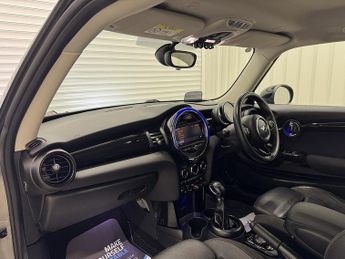 MINI Hatch 1.5 Cooper Hatchback 3dr Petrol Steptronic Euro 6 (s/s) (136 ps)