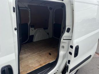 Vauxhall Combo 1.3 CDTi 2000 16v Panel Van 3dr Diesel Manual FWD L1 H1 (133 g/k