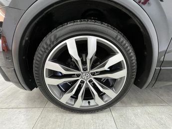 Volkswagen Tiguan TDI R-Line Tech