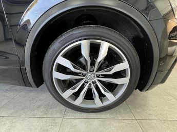 Volkswagen Tiguan TDI R-Line Tech