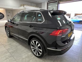 Volkswagen Tiguan TDI R-Line Tech