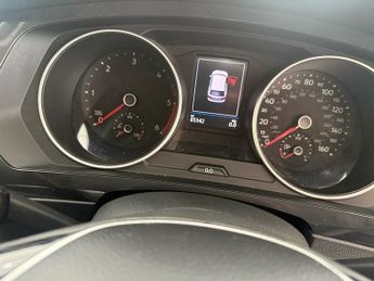 Volkswagen Tiguan 2.0 TDI SE Navigation SUV 5dr Diesel DSG Euro 6 (s/s) (150 ps)