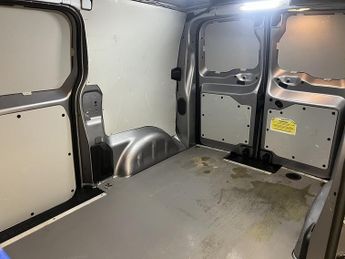 Vauxhall Vivaro Electric 3100 75kWh Dynamic Panel Van 6dr Electric Auto L1 H1 (7.4kW Char