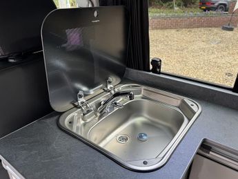 Volkswagen Transporter T6 T30 102 SWB