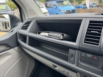 Volkswagen Transporter T6 T30 102 SWB