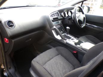 Peugeot 3008 e-HDi Sport