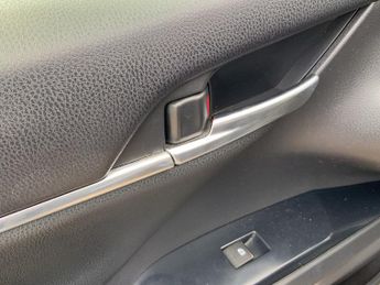 Toyota Camry VVT-h Design