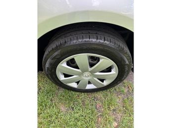 Volkswagen Touran TSI SE