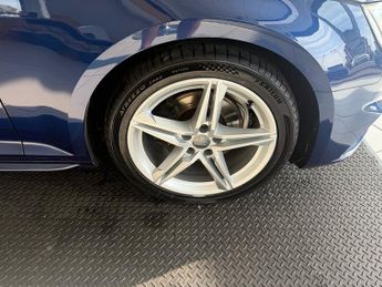 Audi A4 2.0 TFSI S line Saloon 4dr Petrol S Tronic Euro 6 (s/s) (190 ps)
