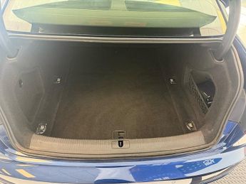 Audi A4 2.0 TFSI S line Saloon 4dr Petrol S Tronic Euro 6 (s/s) (190 ps)