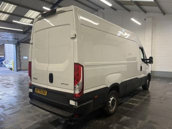 Iveco Daily 2.3D HPI 14V 35S 3520 Panel Van 5dr Diesel HiMatic MWB H2 Euro 6
