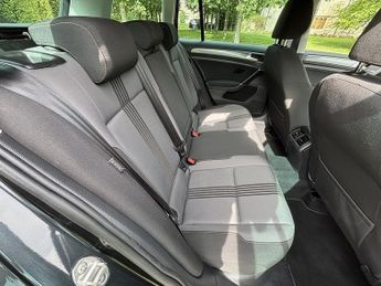 Volkswagen Golf S Tsi Bluemotion Technology Dsg