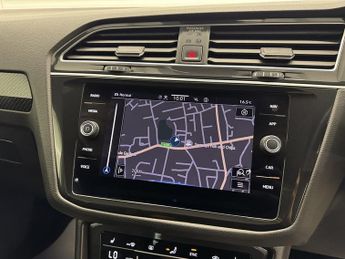 Volkswagen Tiguan TSI R-Line SUV 1.5 Automatic Petrol