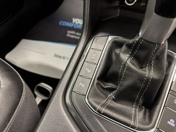 Volkswagen Tiguan TSI R-Line SUV 1.5 Automatic Petrol