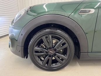 MINI Hatch 2.0 Cooper S Sport Steptronic Euro 6 (s/s) 3dr
