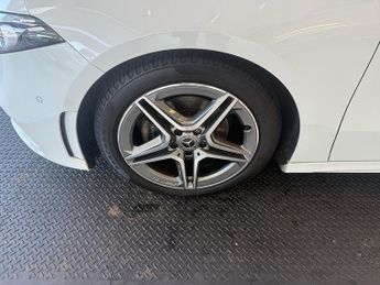 Mercedes-Benz A Class 1.3 A180 AMG Line (Executive) Hatchback 5dr Petrol 7G-DCT Euro 6