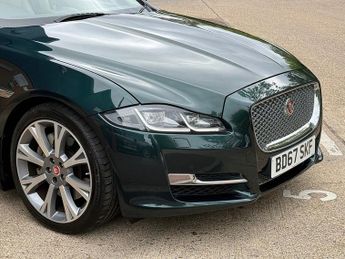 Jaguar XJ d V6 Portfolio