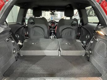 MINI Hatch 1.5 Cooper D Hatchback 3dr Diesel Manual Euro 6 (s/s) (116 ps)