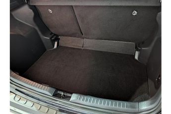 Toyota Yaris VVT-h Design