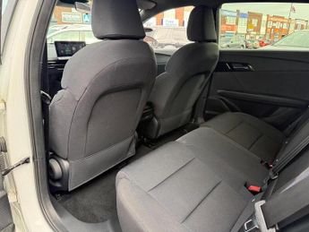 MG MG4 51kWh SE Hatchback 5dr Electric Auto (170 ps)