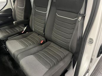 Iveco Daily 2.3D HPI 14V 35S 3520 Panel Van 5dr Diesel HiMatic MWB H2 Euro 6
