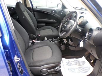 MINI Countryman Cooper D Business AUTO