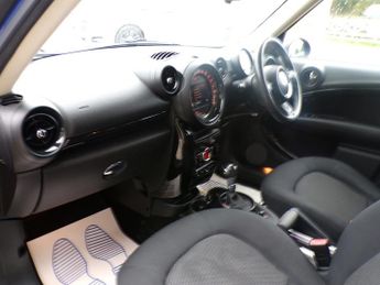 MINI Countryman Cooper D Business AUTO