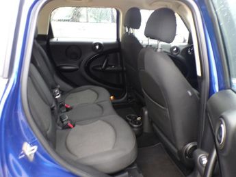MINI Countryman Cooper D Business AUTO