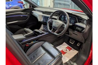 Audi Q8 e-tron Black Edition