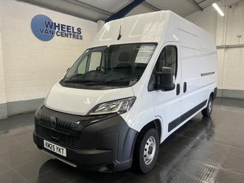 Peugeot Boxer 2.2 BlueHDi 335 Professional Panel Van 5dr Diesel Manual L3 H3 E