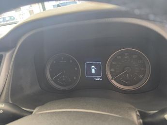 Hyundai TUCSON 1.7 CRDi Blue Drive SE Nav SUV 5dr Diesel DCT Euro 6 (s/s) (141 