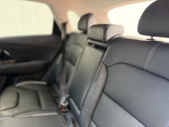 Kia Niro 64kWh 4+ SUV 5dr Electric Auto (201 bhp)