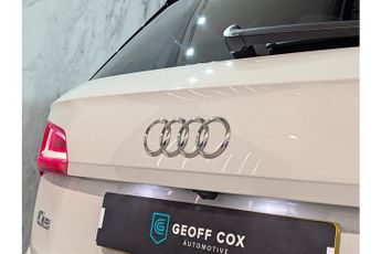 Audi Q5 TFSIe S line Competition