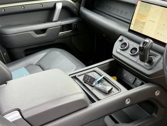 Land Rover Defender 90 D250 MHEV X-Dynamic HSE