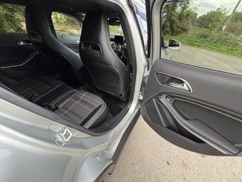 Mercedes-Benz Gla-Class Gla250 4Matic Sport